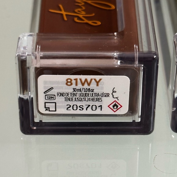 Urban Decay Stay Naked Weightless Foundation 81WY - Picture 4 of 5